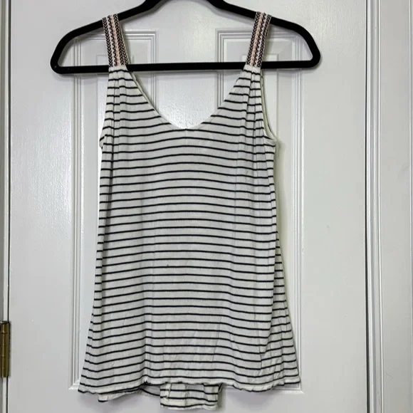 Max Studio Black and White Striped Sleeveless Tank Top - Picture 2 of 7